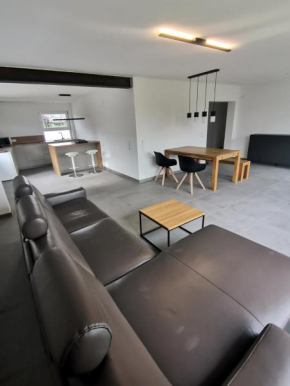 Große Ferienwohnung Gartenblick mit Terrasse